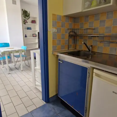 - Marina 4 - 13 Allee Des Pinons 8-1 *